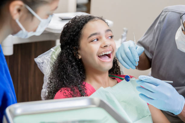 Best Emergency Tooth Extraction in Ashwaubenon, WI